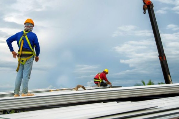 Common Questions To Ask Your Commercial Roofing Contractor